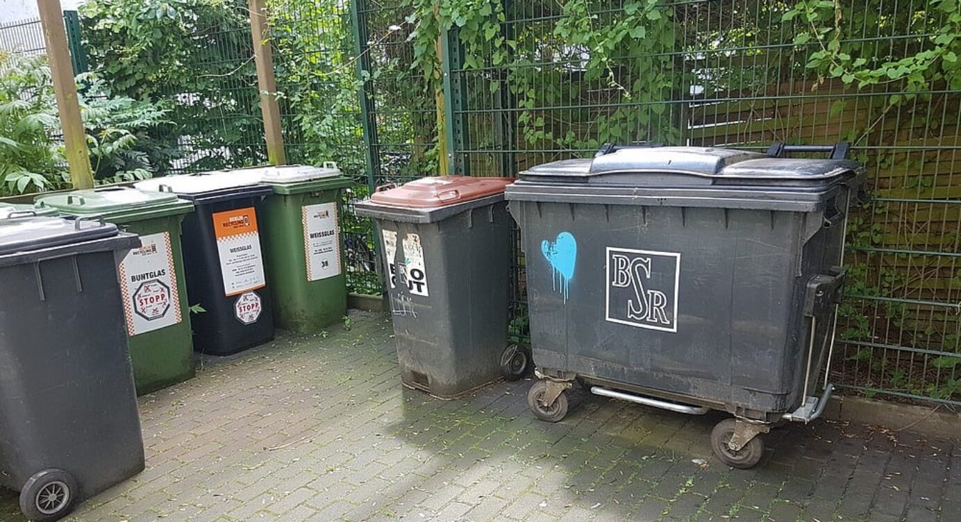 Irrer Drogen-Trend: Teenies schnüffeln an brennenden Mülltonnen!