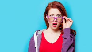 Frau mit Brille