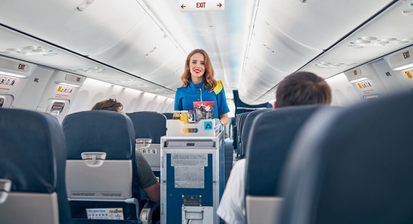 Dieser Fehler lässt die Haut im Flugzeug schneller altern