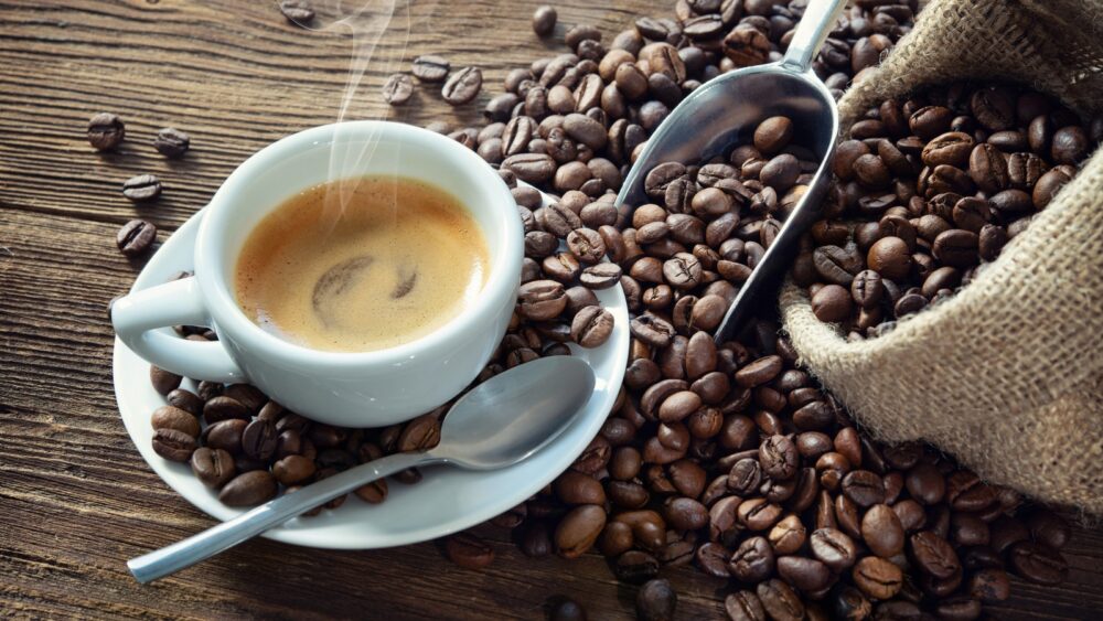 Kaffee-schmeckt-bitter-Dann-sollten-diese-Fehler-vermieden-werden