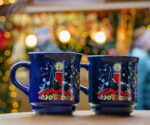 Glühwein auf dem Weihnachtsmarkt