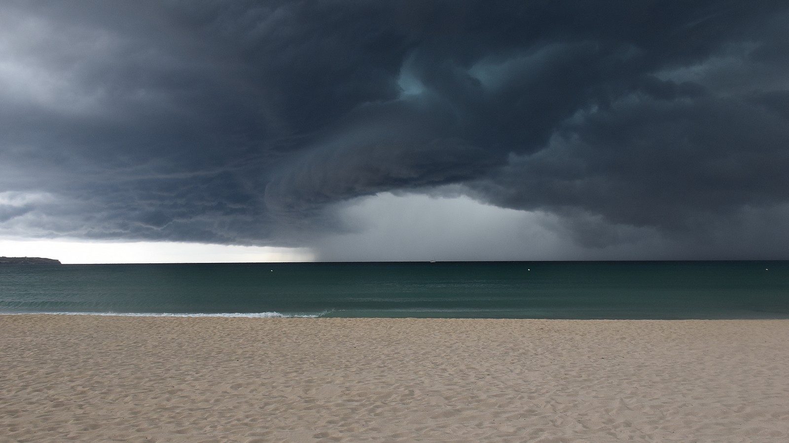 Windhose-ber-Palma-Schweres-Unwetter-sorgt-auf-Mallorca-f-r-Chaos